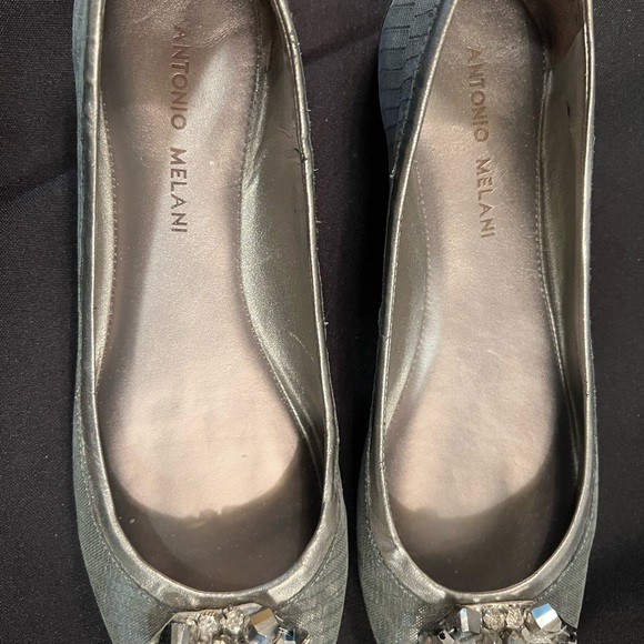 Antonio Melani pewter ladies flat bling 8.5 shoes - Picture 2 of 9